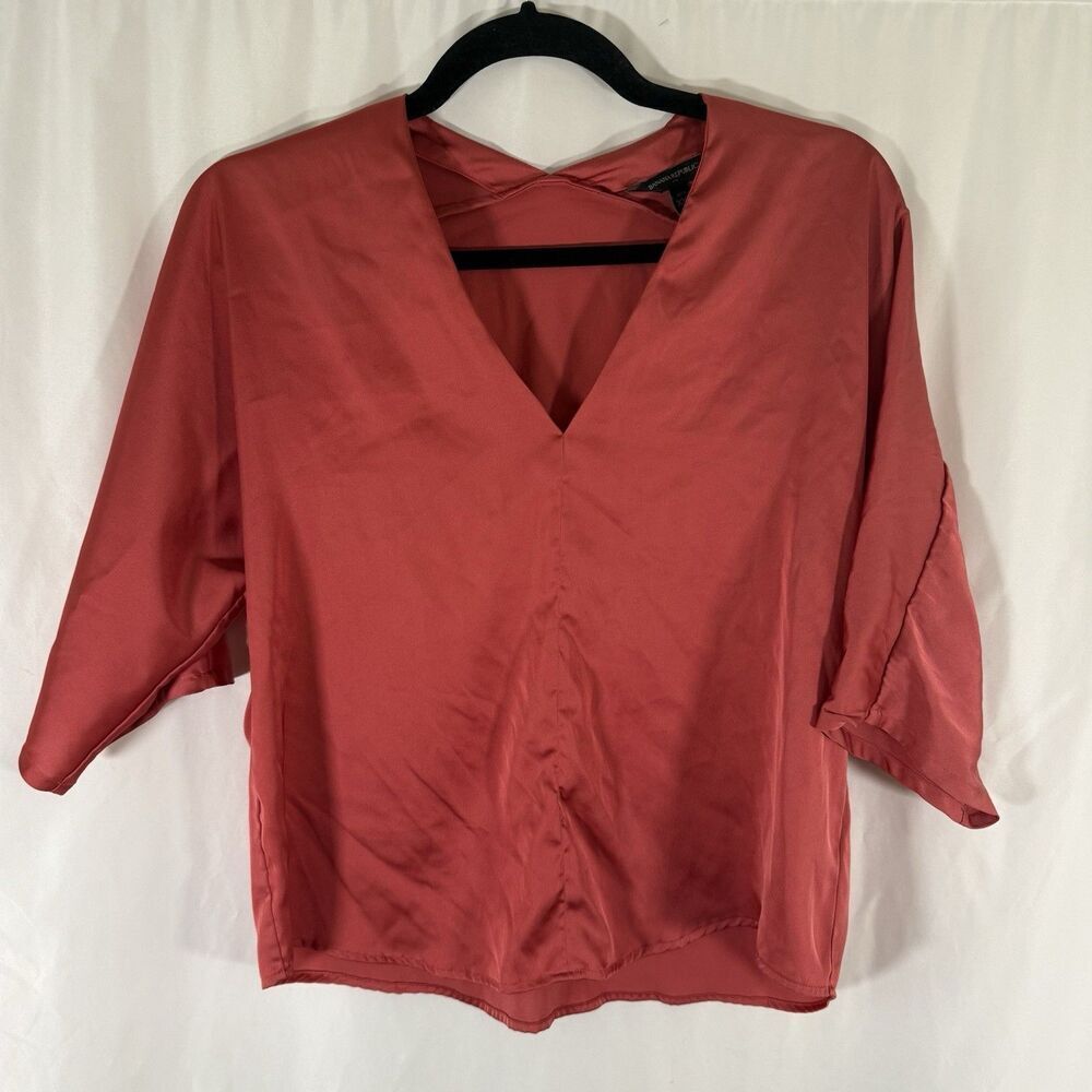 Banana Republic Blouse Women's XXS Petite Solid Pink Satin Short Sleeve Vneck